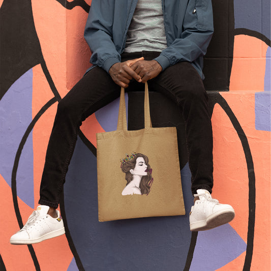 Queen Tote Bag